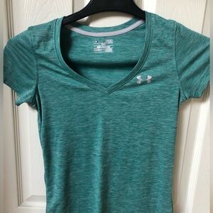 Under Armour xs t shirt new no tags